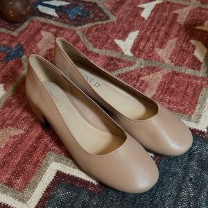 Silent D Annabelle Women's nude Flats size 9/ Anthropologie